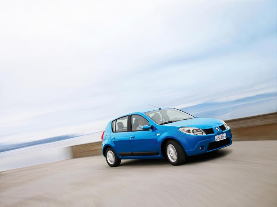  Renault Sandero 2007 года  (фото 8 из 29)